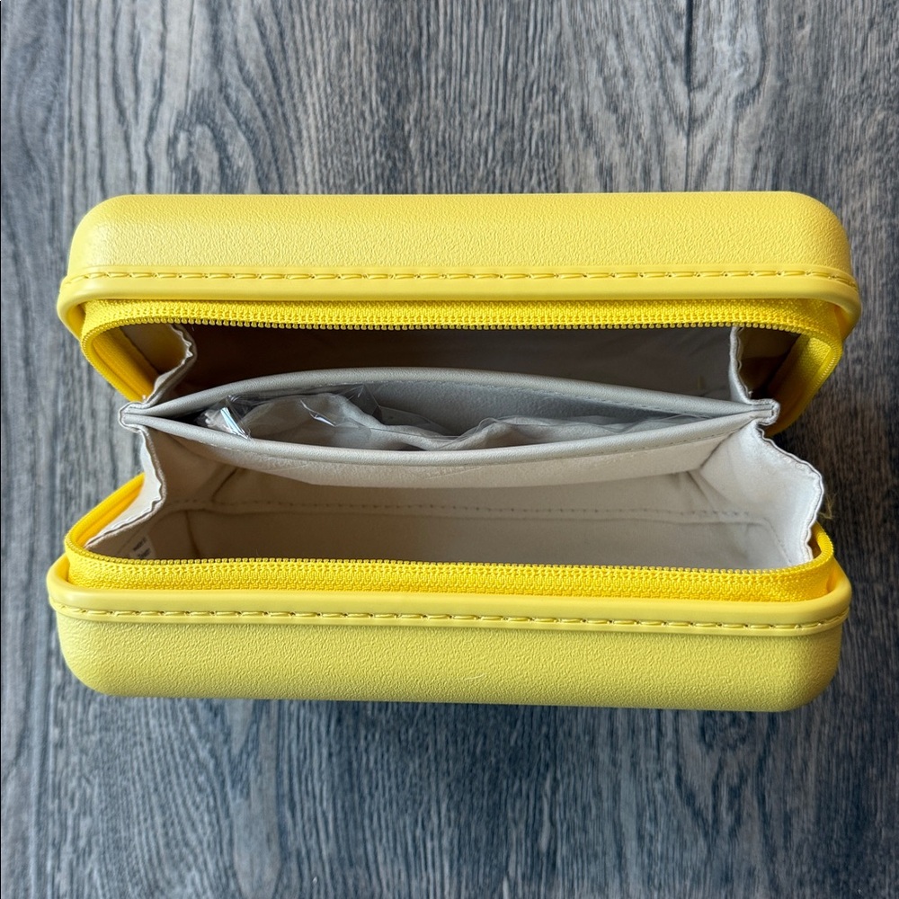 Away Case Yellow Travel Glasses Case Polycarbonate Sunglasses Case - Picture 5 of 7